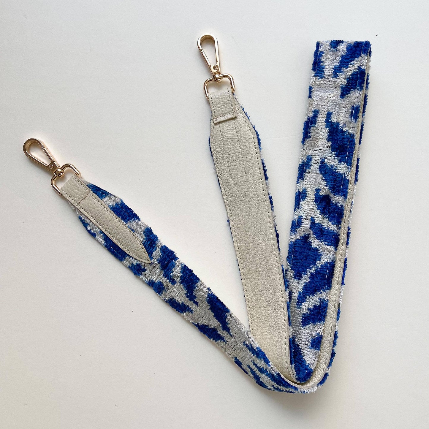 Wolf & Willa: Tiger Striped Bag Strap