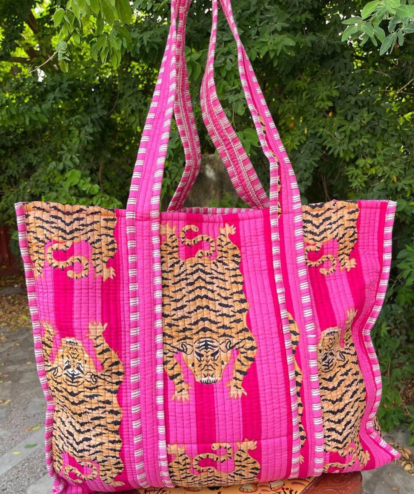 Tiger Cotton Quilted Tote Bag - Pink