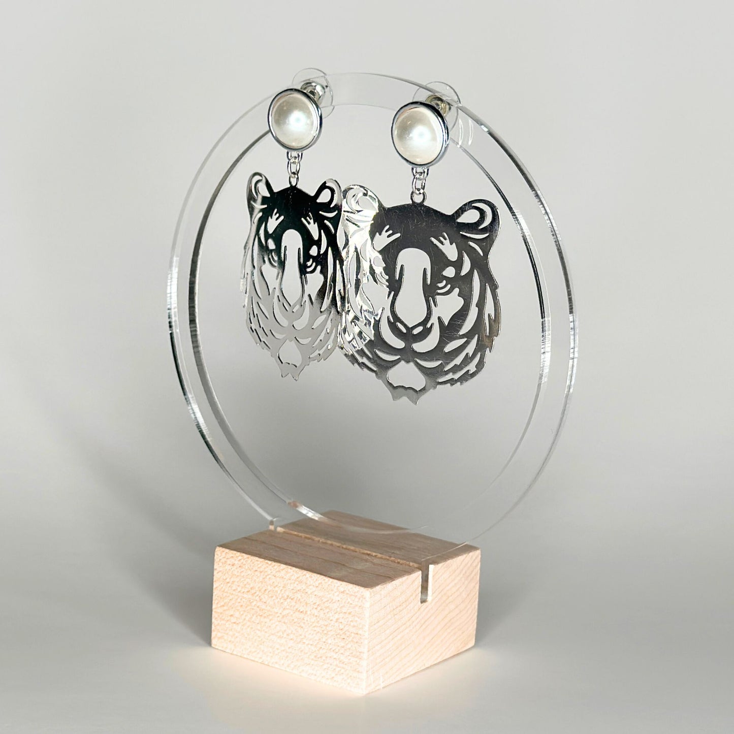 Pearl & Silver Tiger Filigree Earrings